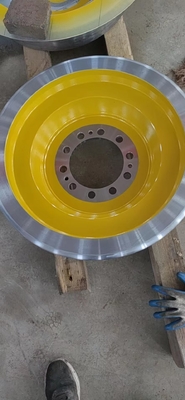 黄色い塗る色のEN 10204の直径640mmの柵のトラックのトレーラーの車輪