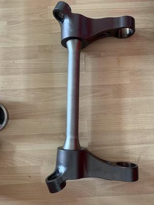 購入 旅客車両用カスタマイズ設計鉄道サスペンションシステム online manufacture