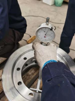 購入 OEMは鋼鉄柵の車輪、フランジの鋳造物クレーン トロリー車輪を造った online manufacture