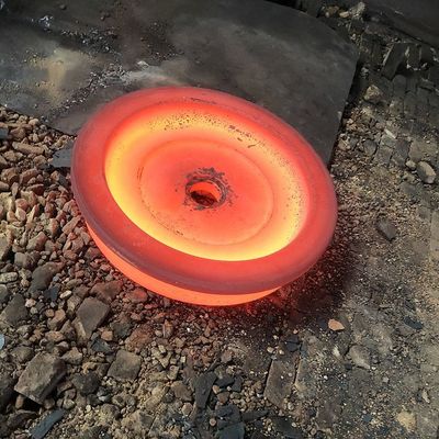 購入 750mmのトラック整備用車両OEMのための鋼鉄柵の車輪560HBの硬度 online manufacture